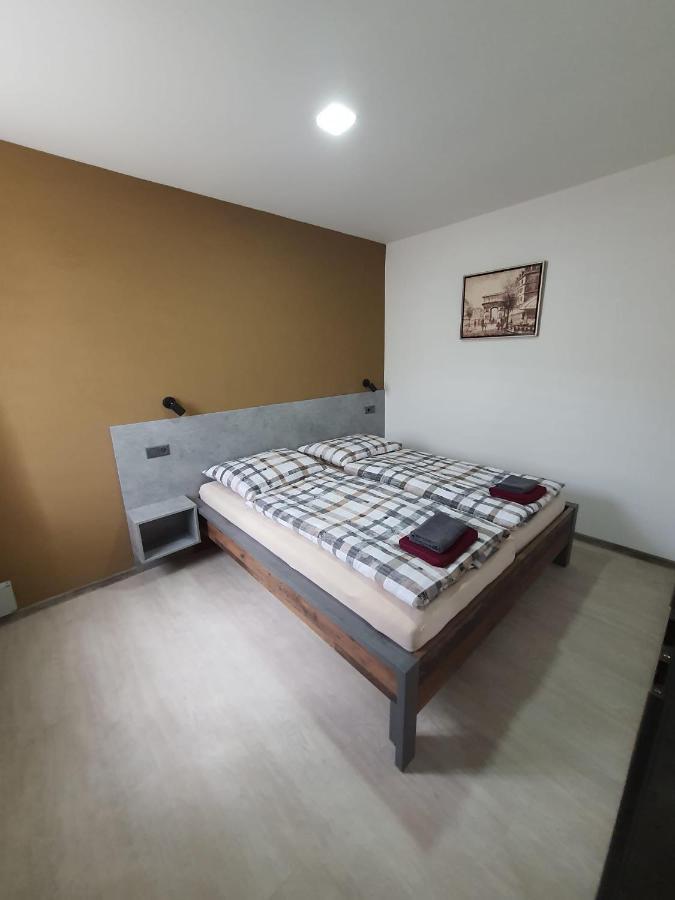 Penzion Tosa Klášterec nad Ohří Exterior foto