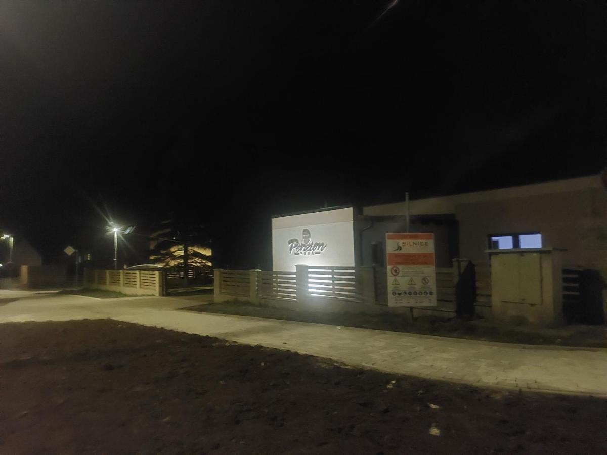 Penzion Tosa Klášterec nad Ohří Exterior foto
